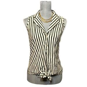Kim & Cami Green and White Stiped Collar Button Up Tank Small